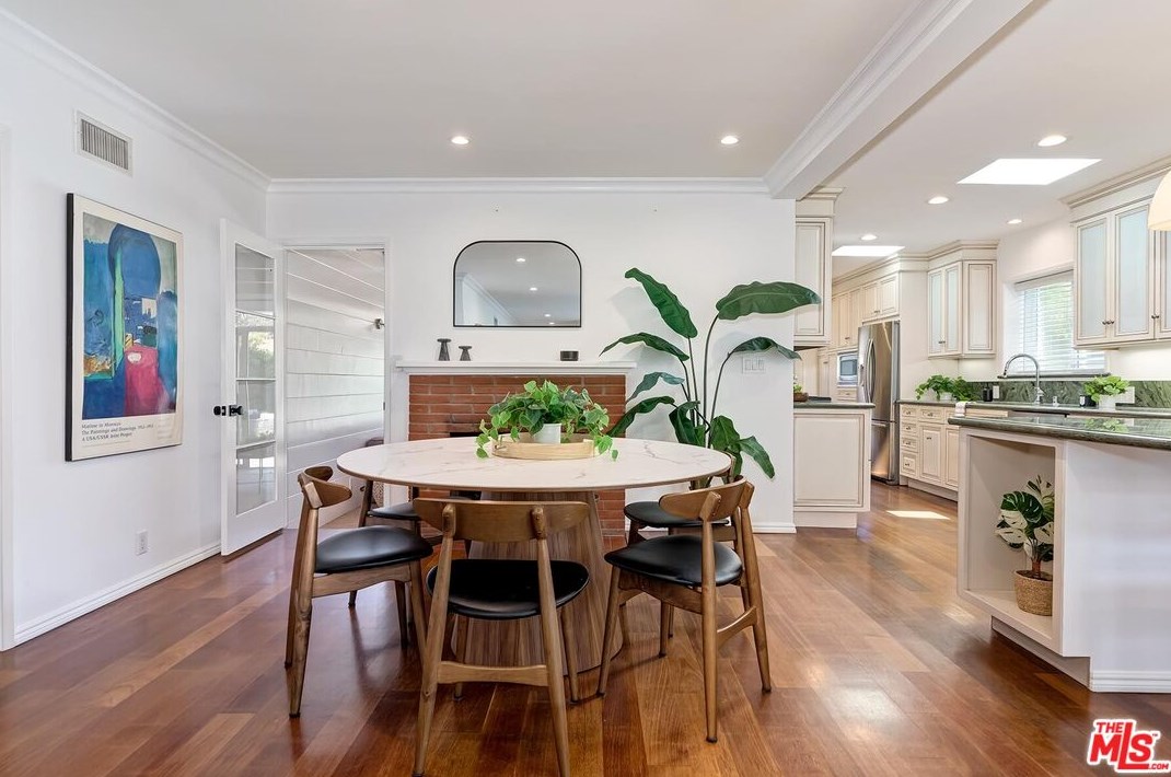 3608 Greenwood Ave, Los Angeles CA  90066-3018 exterior