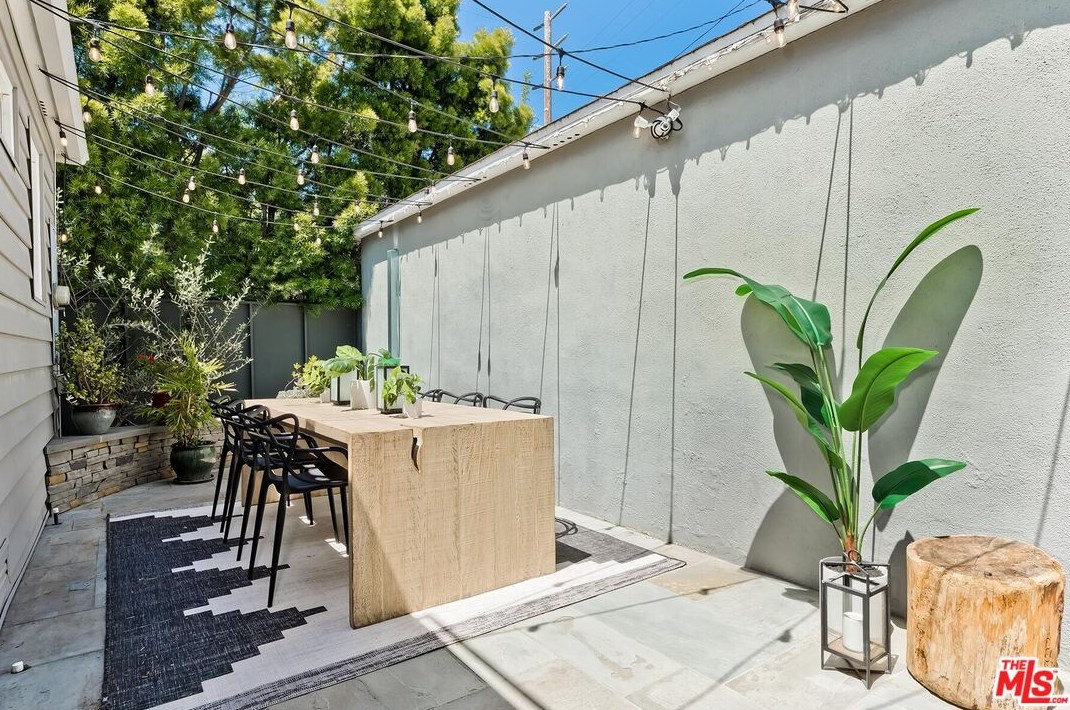 3608 Greenwood Ave, Los Angeles CA  90066-3018 exterior