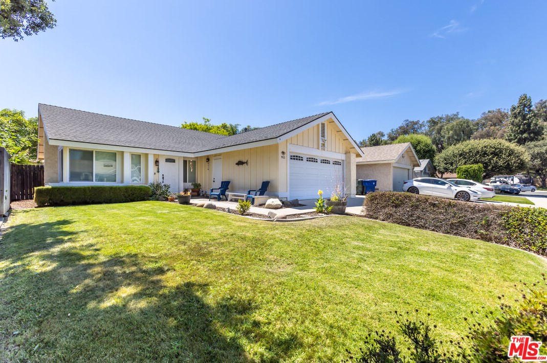951 Carissa Ct, Camarillo, CA 93012-7120