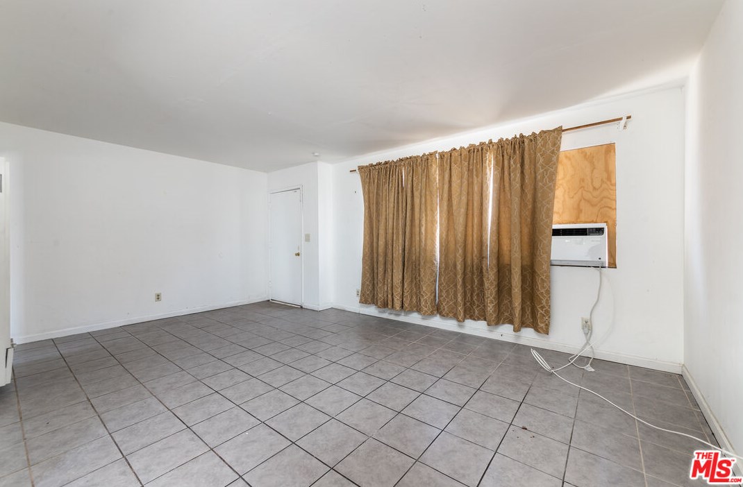 814 Bonnie Beach Pl, Los Angeles CA  90063-1240 exterior