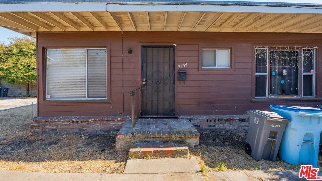 2451 Byron St, Berkeley CA 94702-2028 exterior