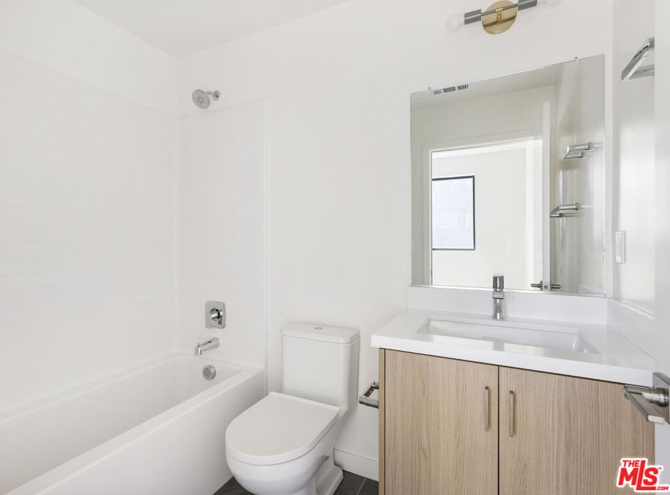 3419 Fletcher Dr, Los Angeles CA  90065-2955 exterior