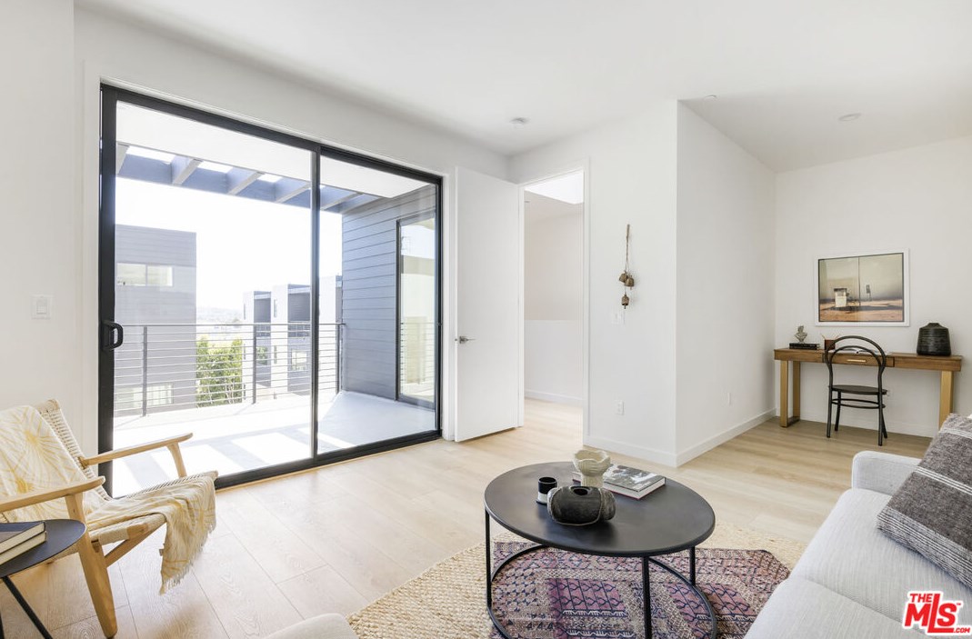 3419 Fletcher Dr, Los Angeles CA  90065-2955 exterior