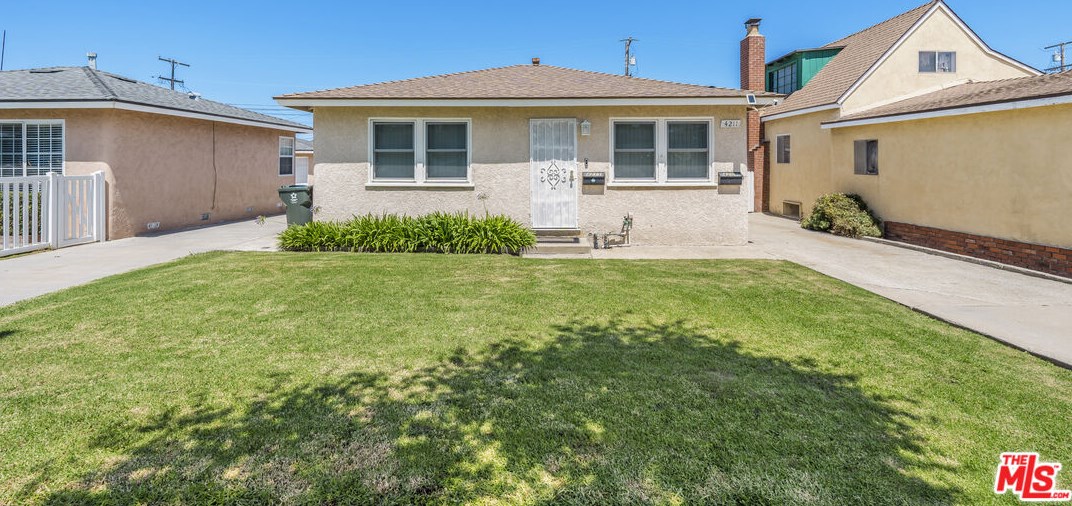 4211 W 166th St, Lawndale, CA 90260