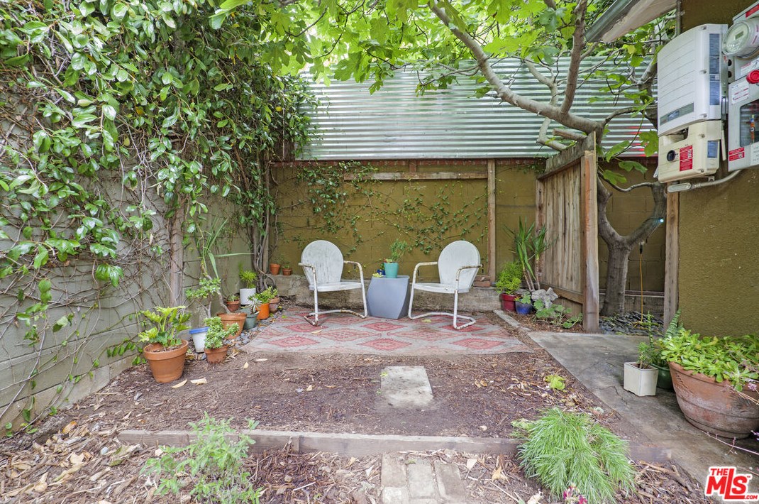 812 Coronado St, Los Angeles CA  90026-3913 exterior