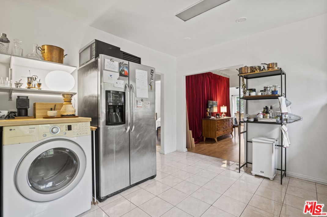 812 Coronado St, Los Angeles CA  90026-3913 exterior