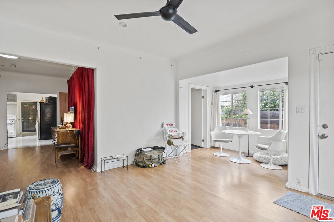 812 Coronado St, Los Angeles CA  90026-3913 exterior