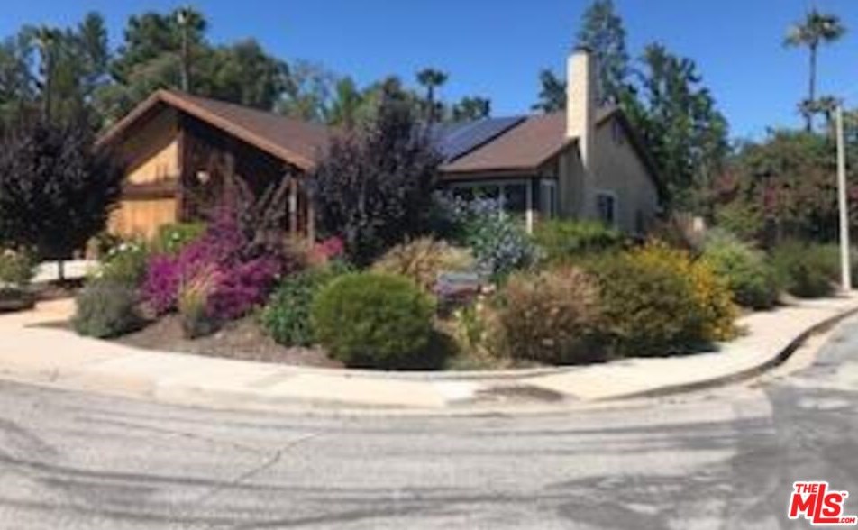 3290 Independence Ct, Thousand Oaks, CA 91360-2827