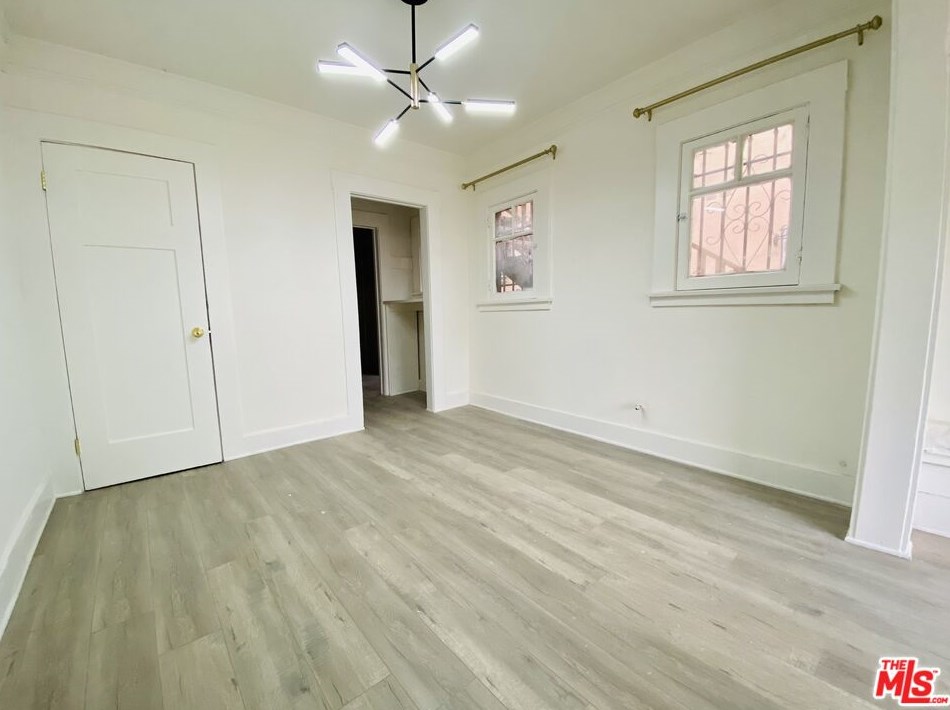 1474 Vernon Ave, Los Angeles CA  90011-3856 exterior