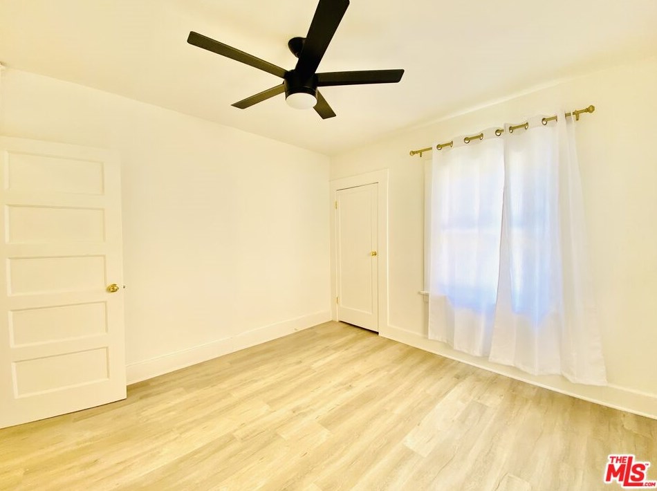 1474 Vernon Ave, Los Angeles CA  90011-3856 exterior
