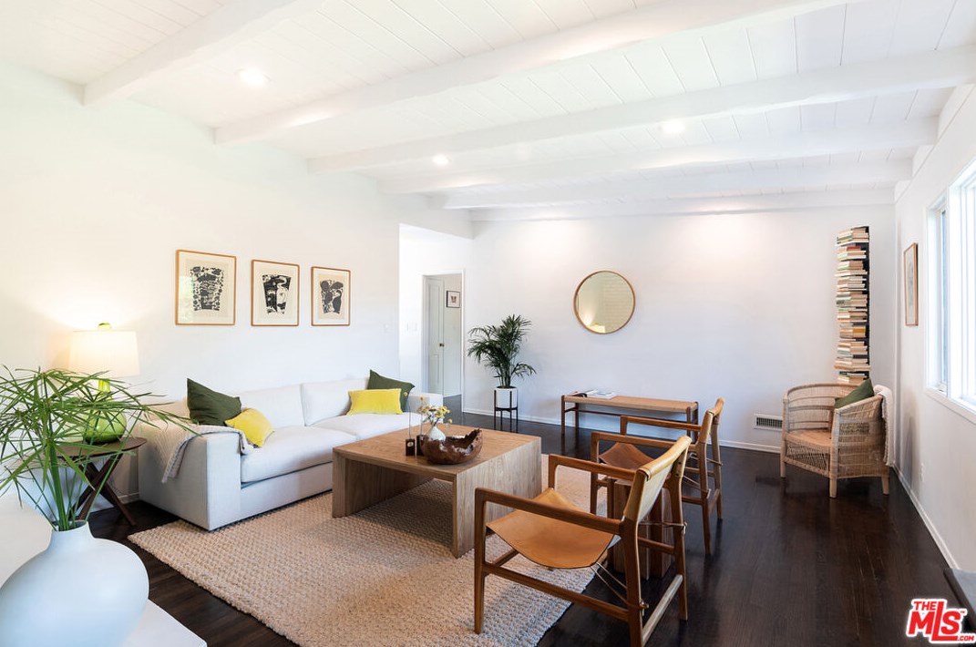 12207 Lawler St, Los Angeles CA  90066-1907 exterior