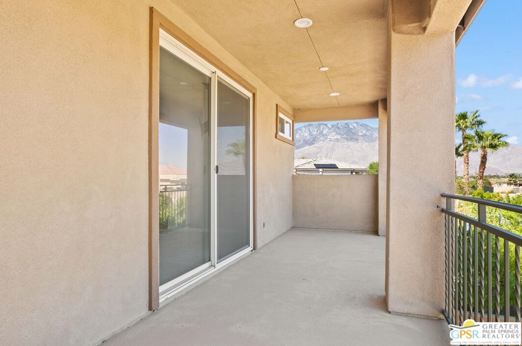 67794 Via Seguro, Cathedral City CA  92234-0120 exterior