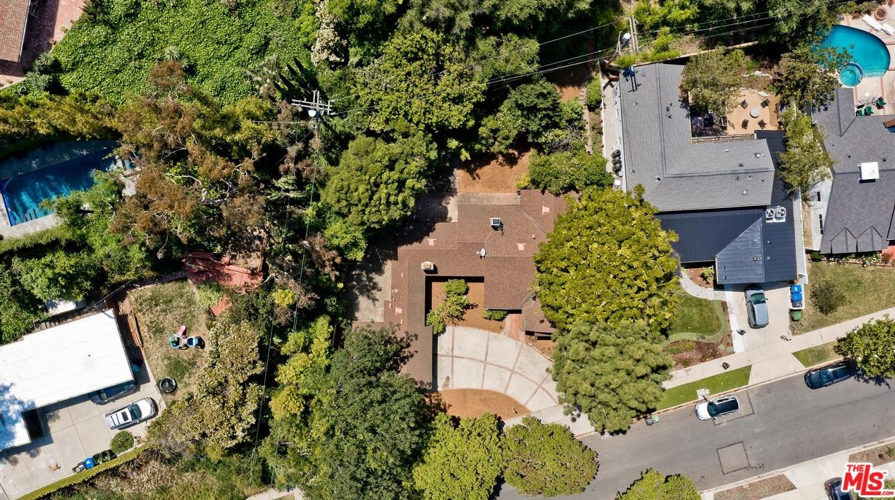 2671 Anchor Ave, Los Angeles, CA 90064-4601