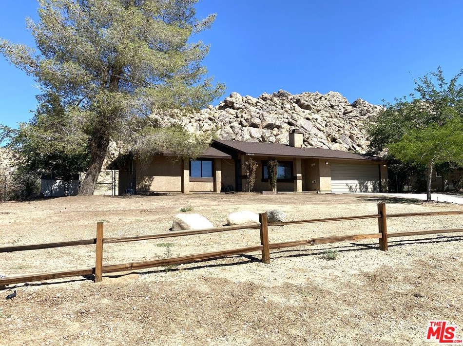 40030 172nd St, Palmdale, CA 93591-3107