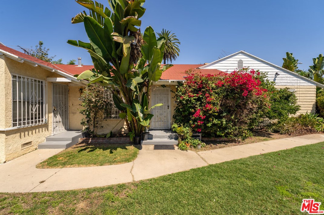 2101 Sycamore Ave, Los Angeles, CA 90016-2241