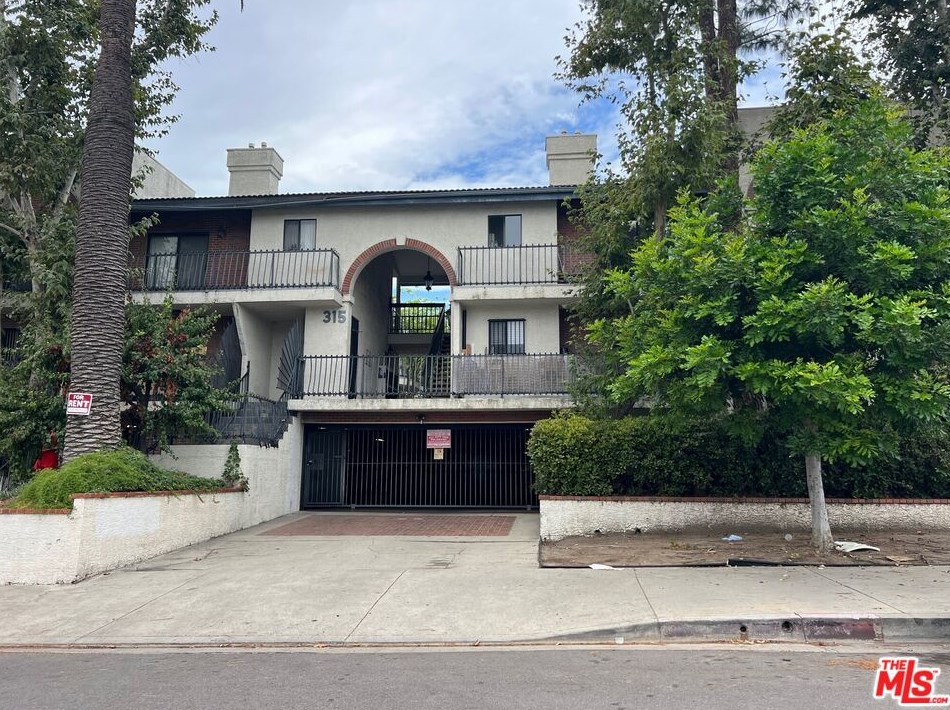 315 Harvard Blvd, Los Angeles, CA 90004-4411