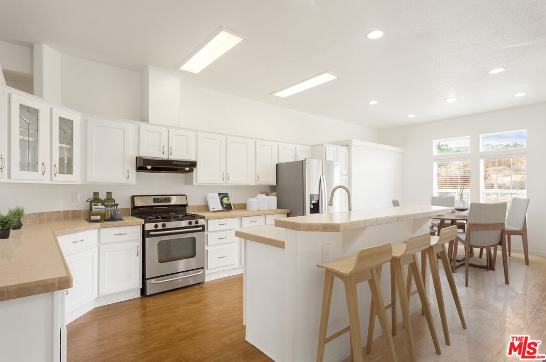 29225 Nuevo Valley Dr, Lakeview CA  92567-8961 exterior