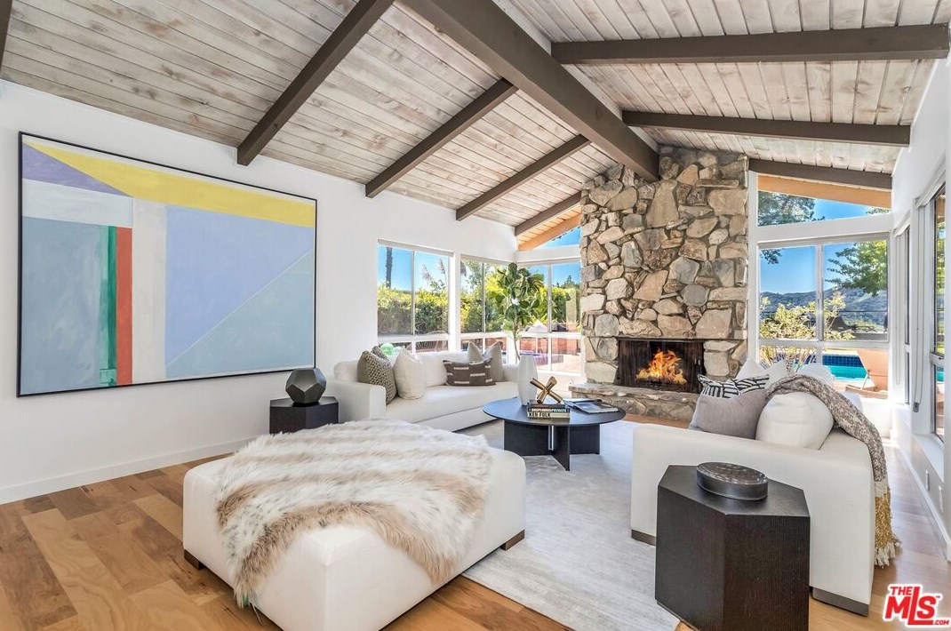 2531 Westridge Rd, Los Angeles, CA 90049-1232