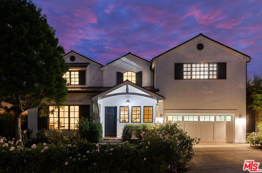 317 Oceano Dr, Los Angeles, CA 90049-4125