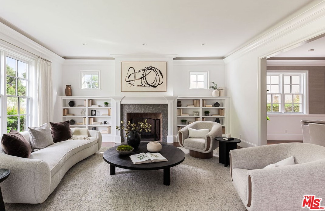 317 Oceano Dr, Los Angeles CA  90049-4123 exterior