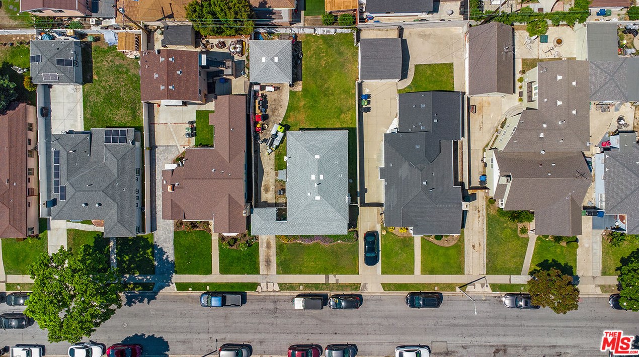 5723 Eileen Ave, Los Angeles CA  90043-2213 exterior