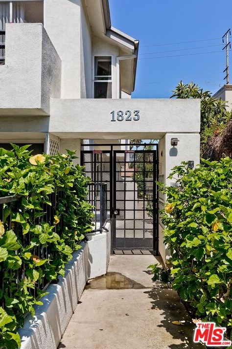 1823 19th St, Santa Monica, CA 90404