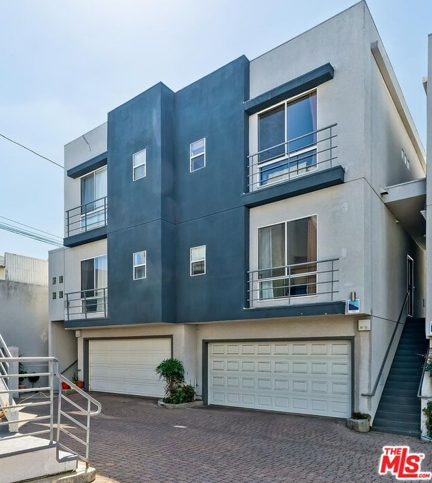 1060 Everett Pl, Los Angeles, CA 90026-4413