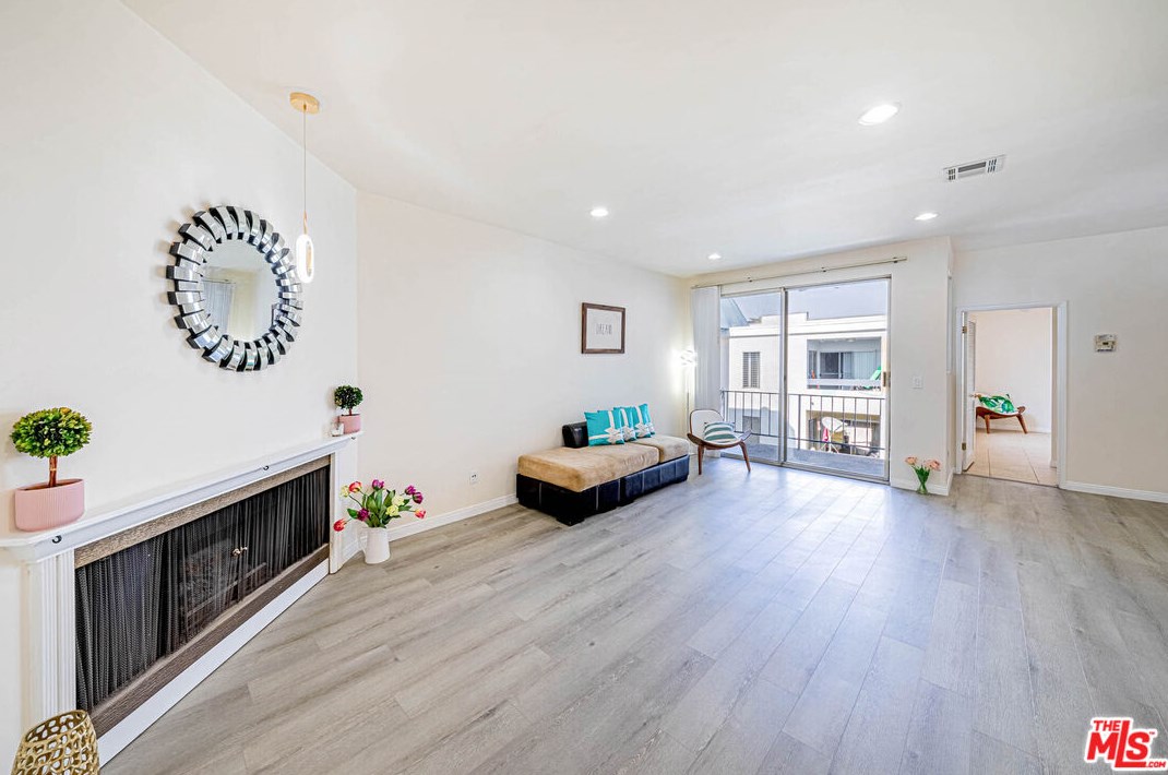 400 S La Fayette Park Pl #314, Los Angeles, CA 90057