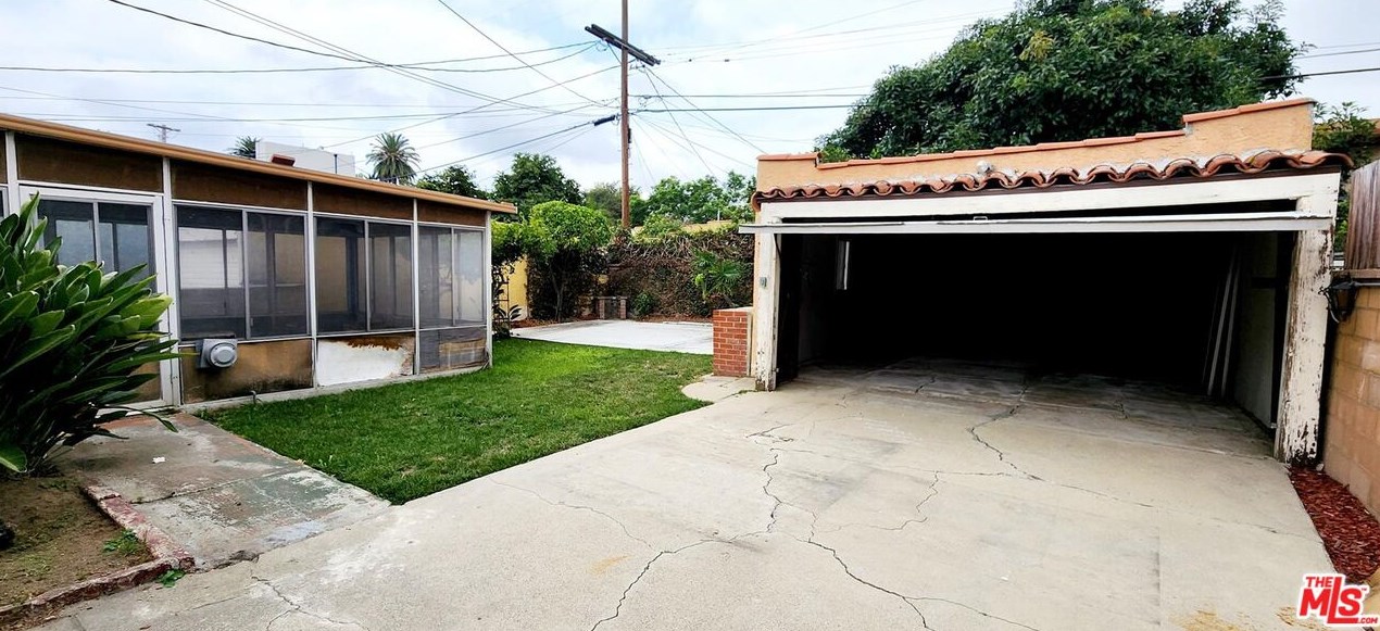 3659 62 St, Los Angeles CA  90043-3748 exterior