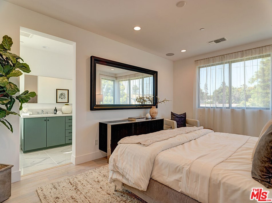 4134 Vinton Ave, Los Angeles CA  90232-3420 exterior