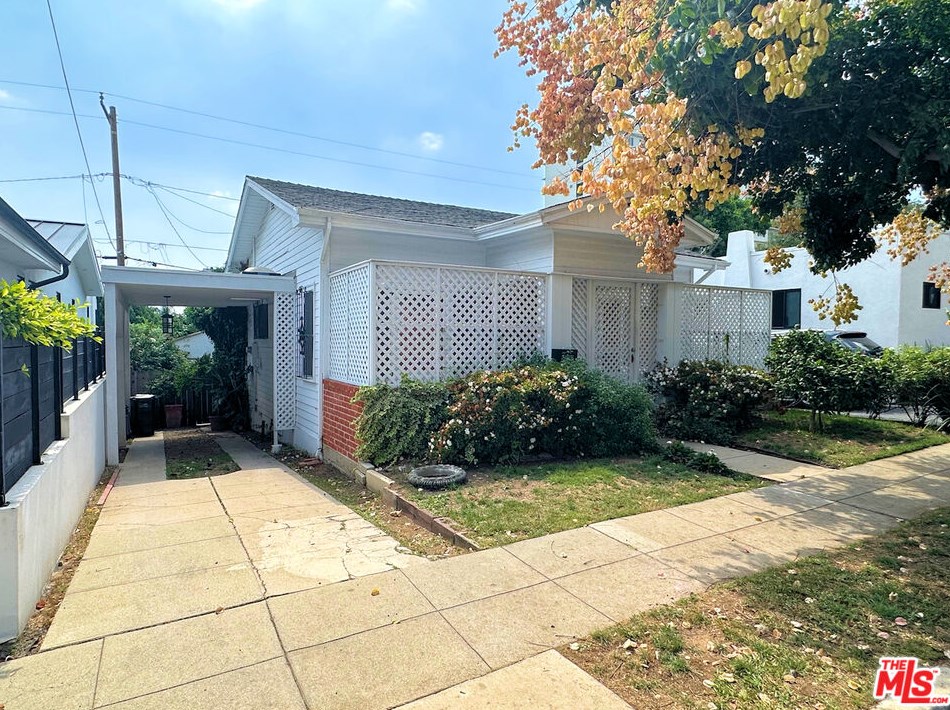 9012 Dicks St, Los Angeles, CA 90069-4808