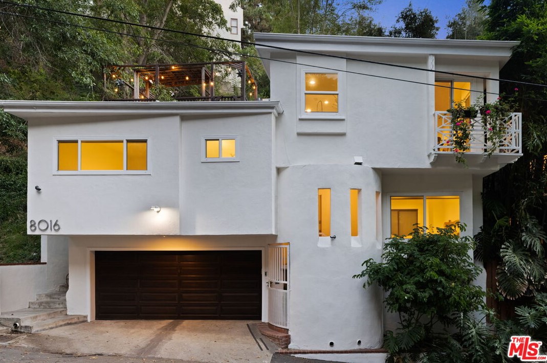 8016 Willow Glen Rd, Los Angeles, CA 90046-1617