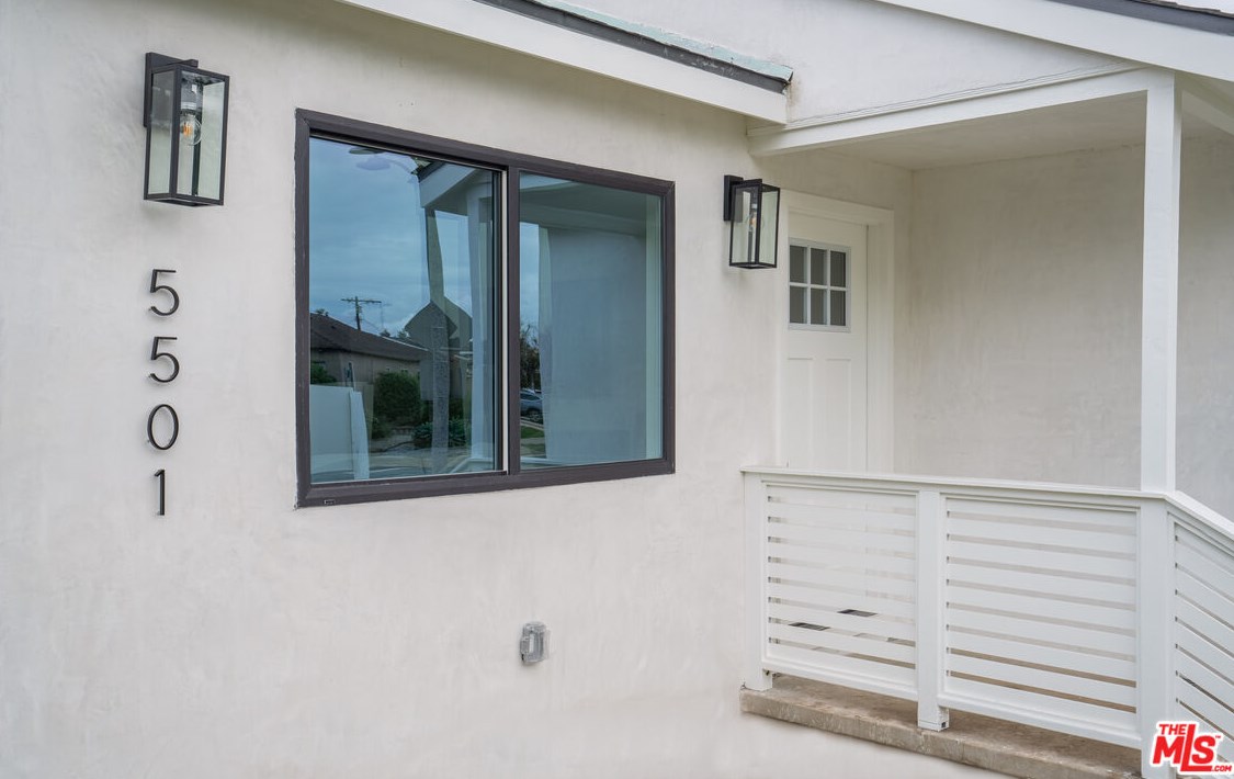 5501 77th St, Los Angeles CA  90045-3213 exterior