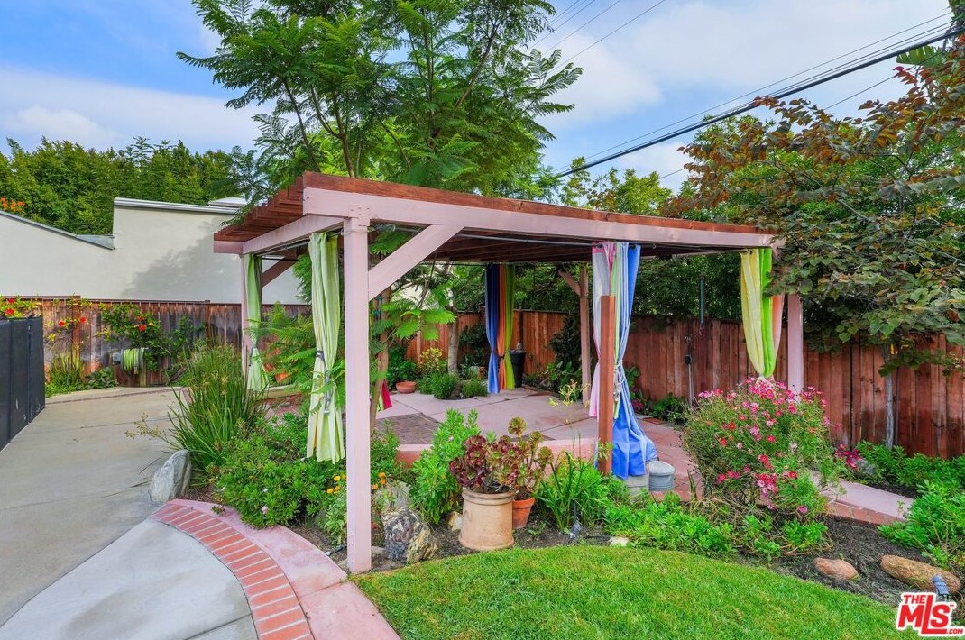 3104 Kelton Ave, Los Angeles CA  90034-3024 exterior