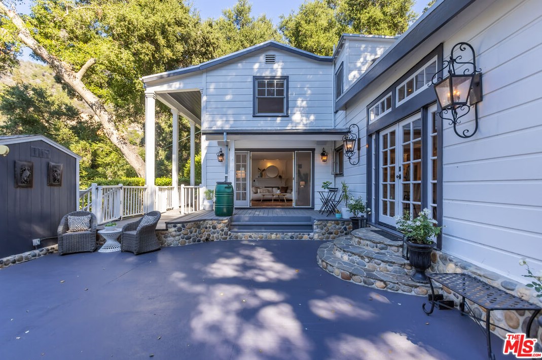 1125 Old Topanga Canyon Rd, Topanga, CA 90290