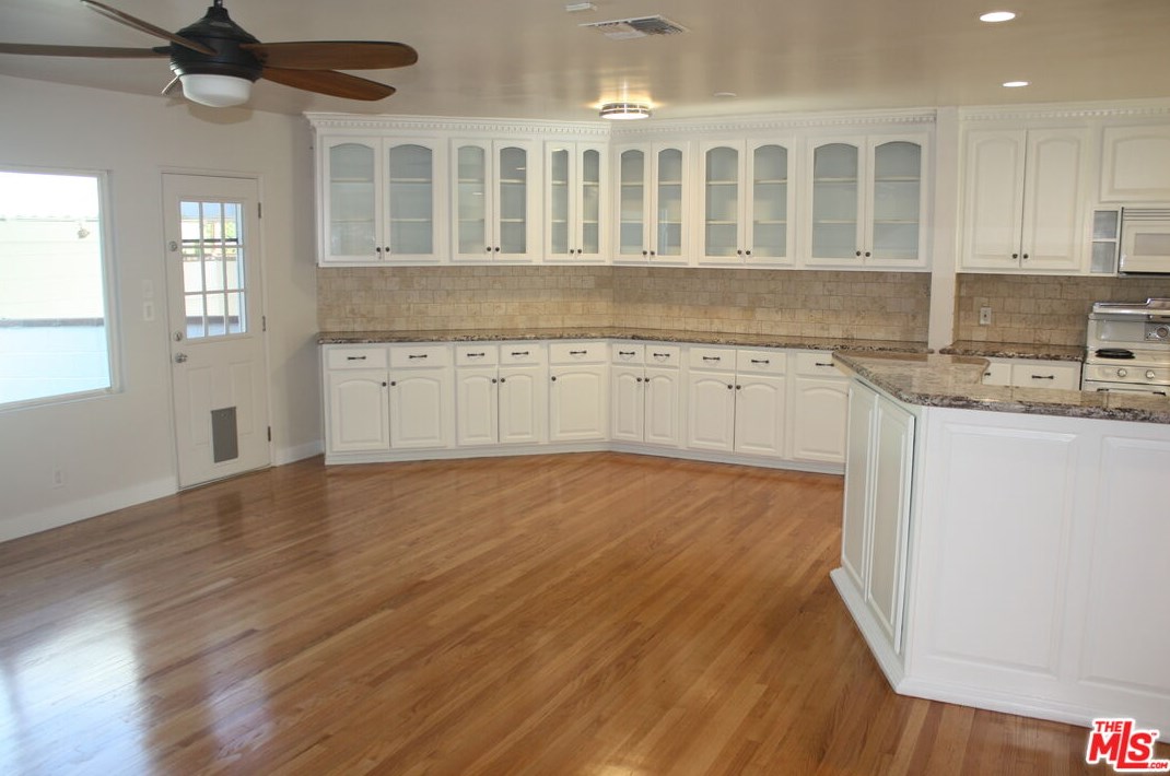 11159 Fairbanks Way, Los Angeles CA  90230-4902 exterior