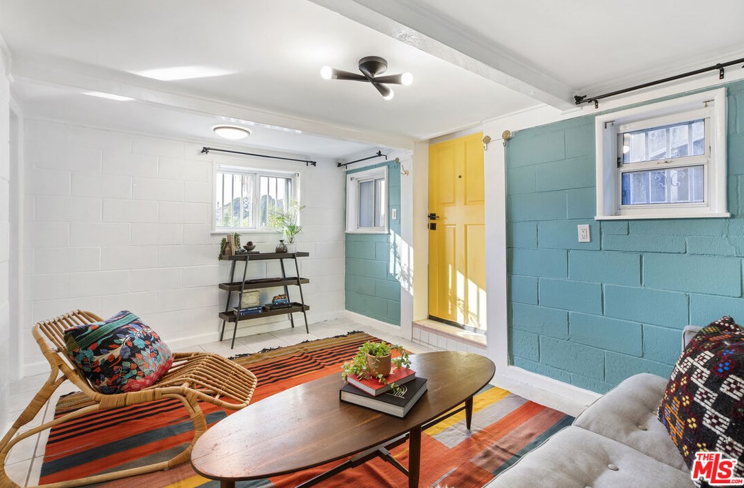 5120 Williams Pl, Los Angeles CA  90032-4016 exterior