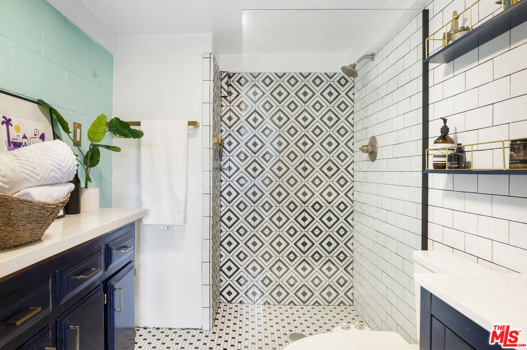 5120 Williams Pl, Los Angeles CA  90032-4016 exterior