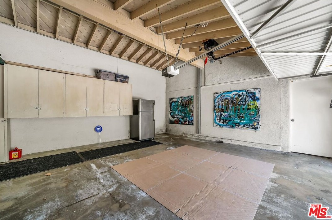 2647 Laurel Pass, Los Angeles CA  90046-1015 exterior