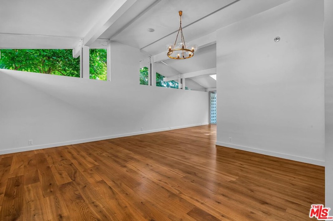 2647 Laurel Pass, Los Angeles CA  90046-1012 exterior