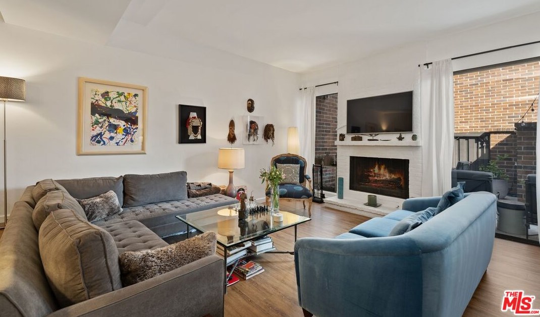 9301 Burton Way #a, Beverly Hills, CA