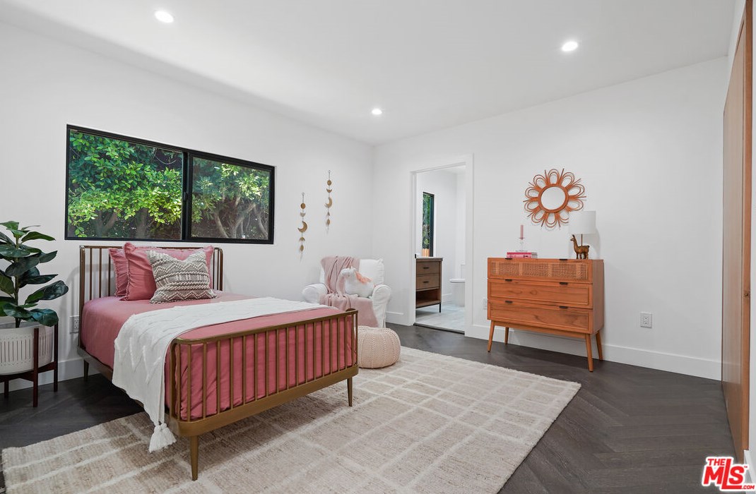 2346 Overland Ave, Los Angeles CA  90064-2210 exterior