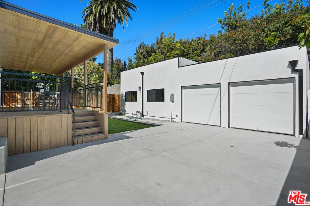 2346 Overland Ave, Los Angeles CA  90064-2210 exterior