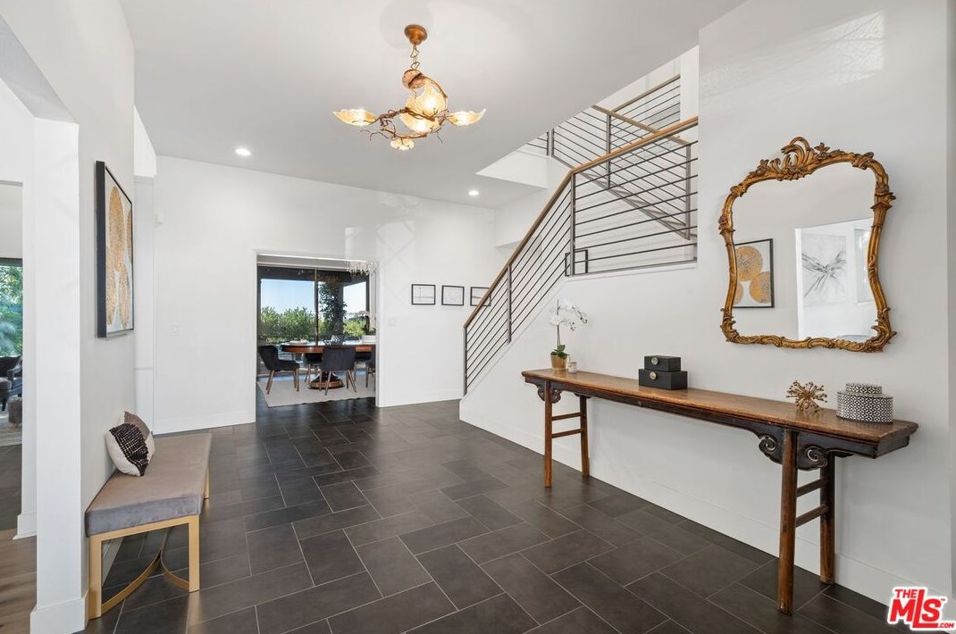 10164 Baywood Ct, Los Angeles CA  90077-2132 exterior