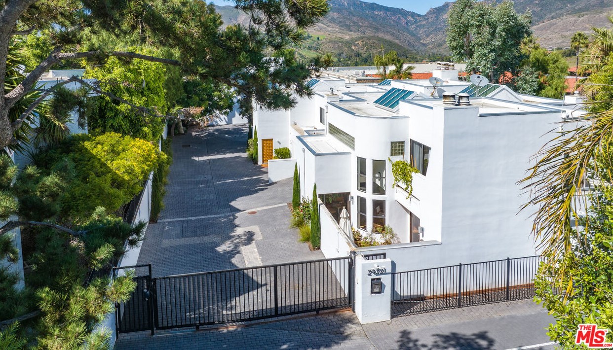 29221 Heathercliff Rd #6, Malibu, CA 90265