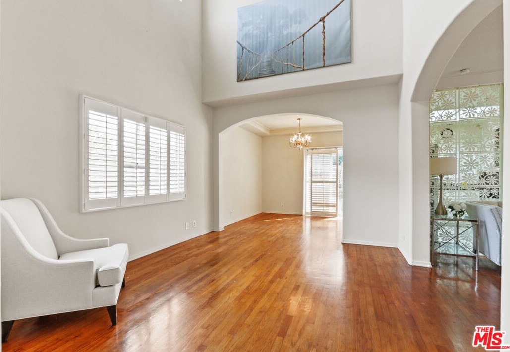 1622 W 220th St #2, Torrance, CA 90501