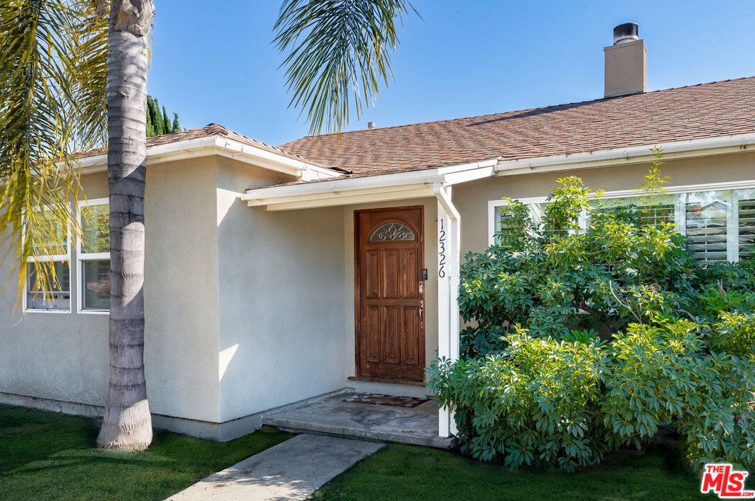 12326 Miranda St, North Hollywood, CA 91607-1723