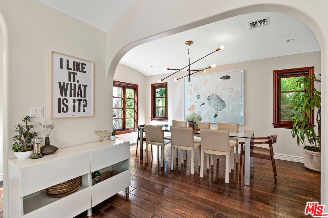 358 Huntley Dr, Los Angeles CA  90069-5002 exterior