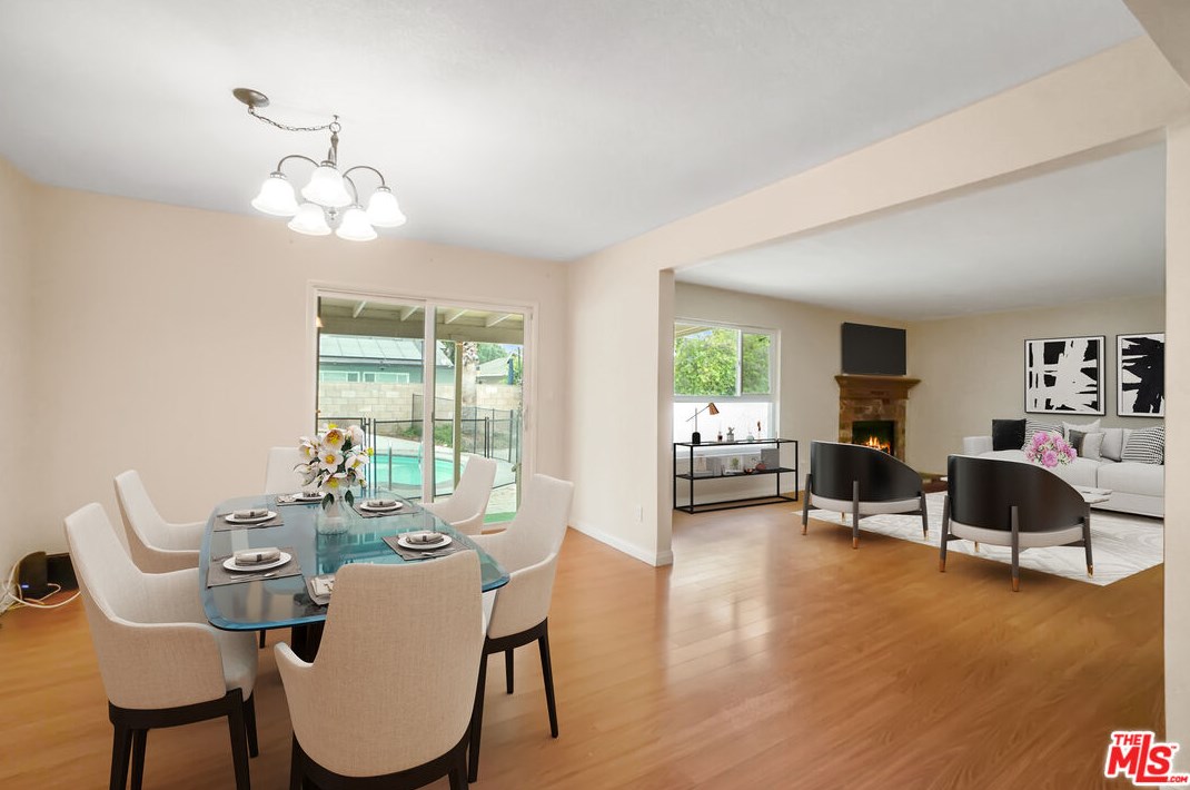 9524 Lubao Ave, Chatsworth, CA 91311-5507