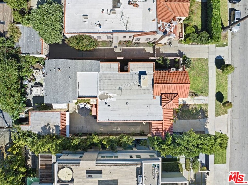 631 Vista St, Los Angeles, CA 90036-5746
